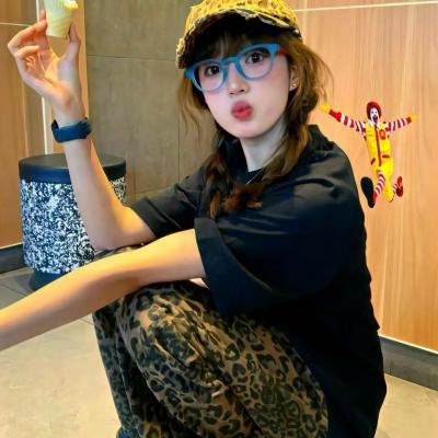 束手就擒吧！韩队长！